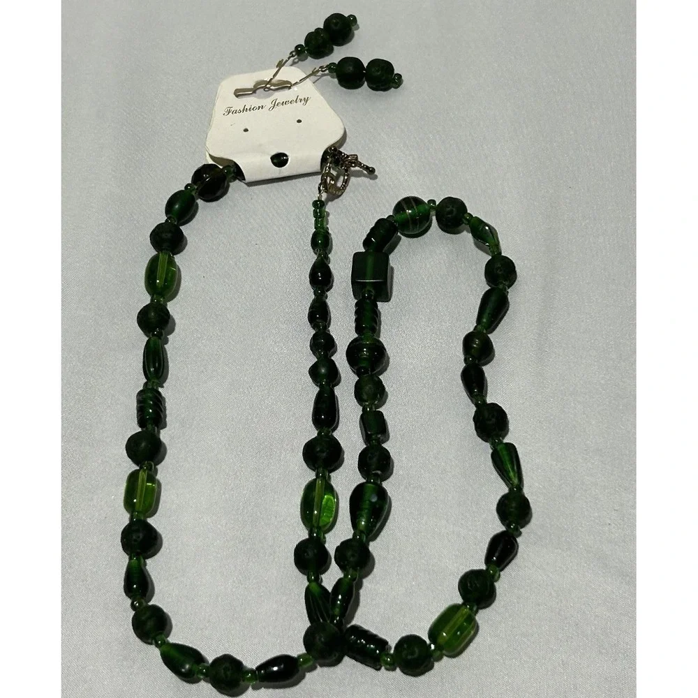 Green Beaded Necklace‎ and Earrings Set Boho Retro Jewelry Toggle clasp